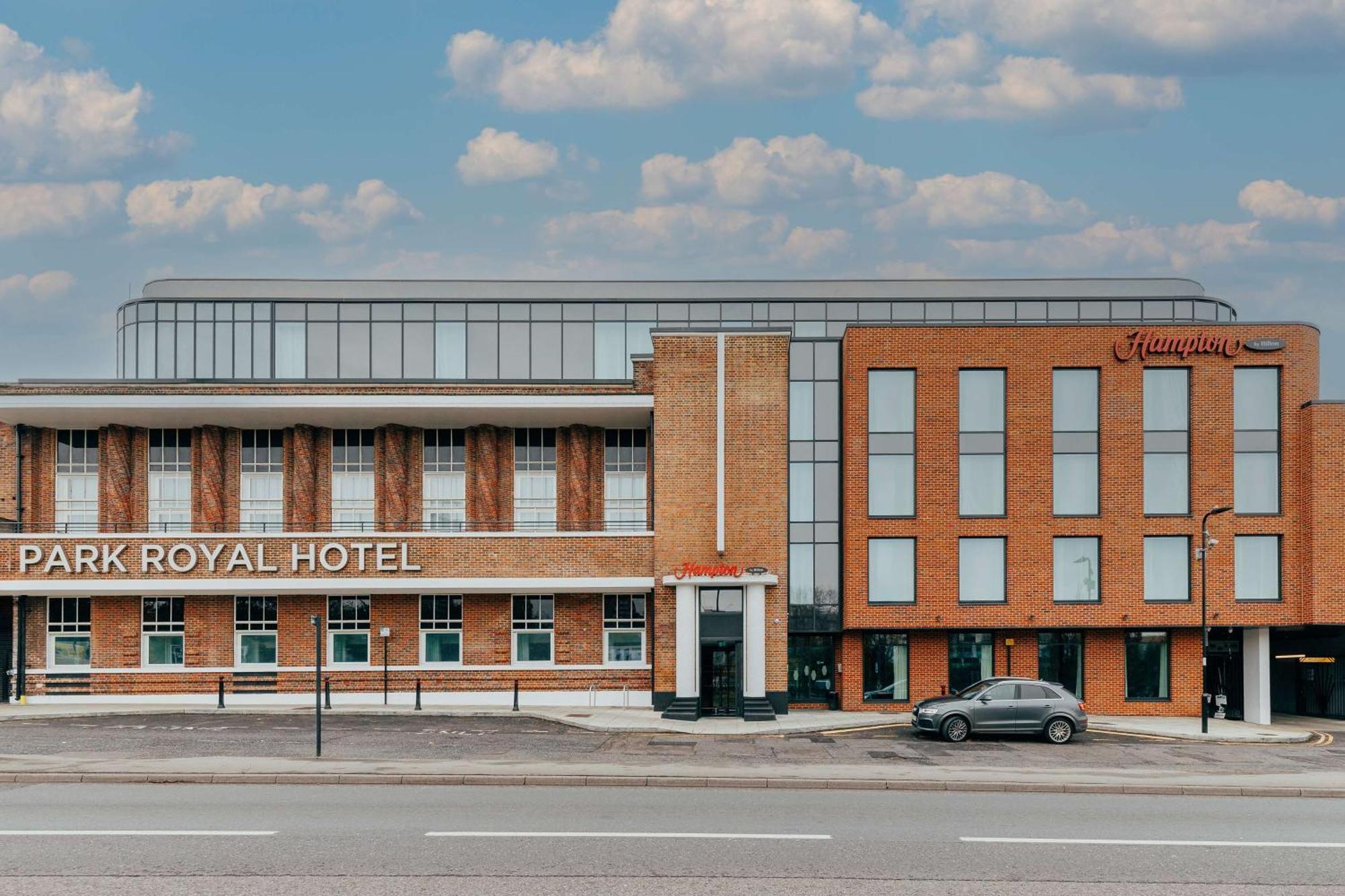 Hampton By Hilton London Park Royal Hotel Exterior photo